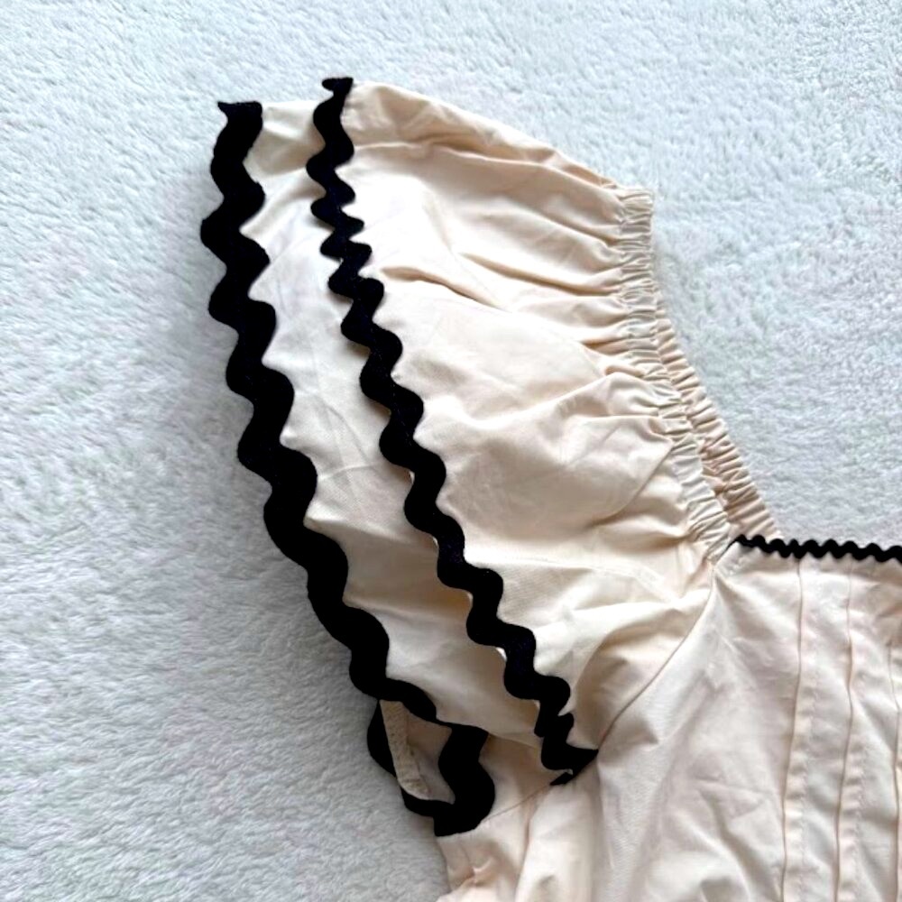 NWT Listicle Vintage Inspired Cream Blouse Size L Square Neck Cottagecore Top - Picture 7 of 16